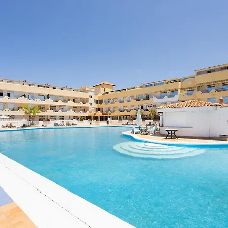 Home2book With Terrace & Pool In Апартаменти